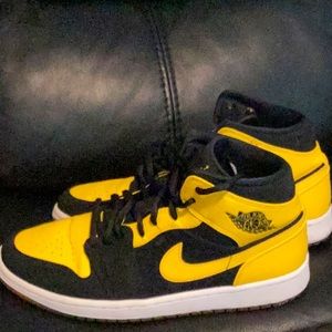 Jordan 1 retro mid new love